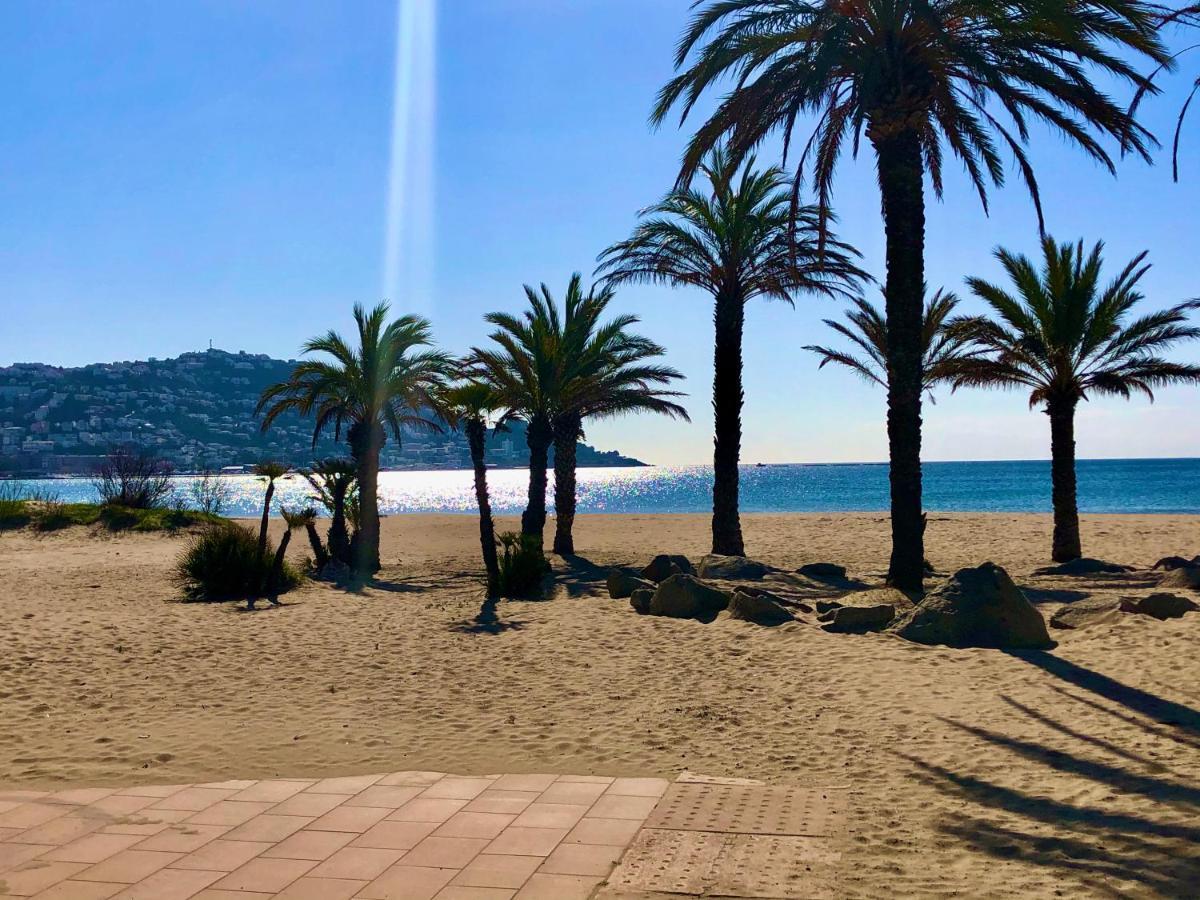 Roses Beach Экстерьер фото