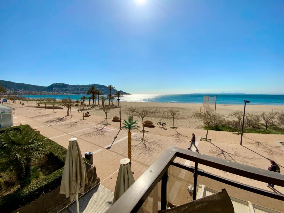Roses Beach Экстерьер фото