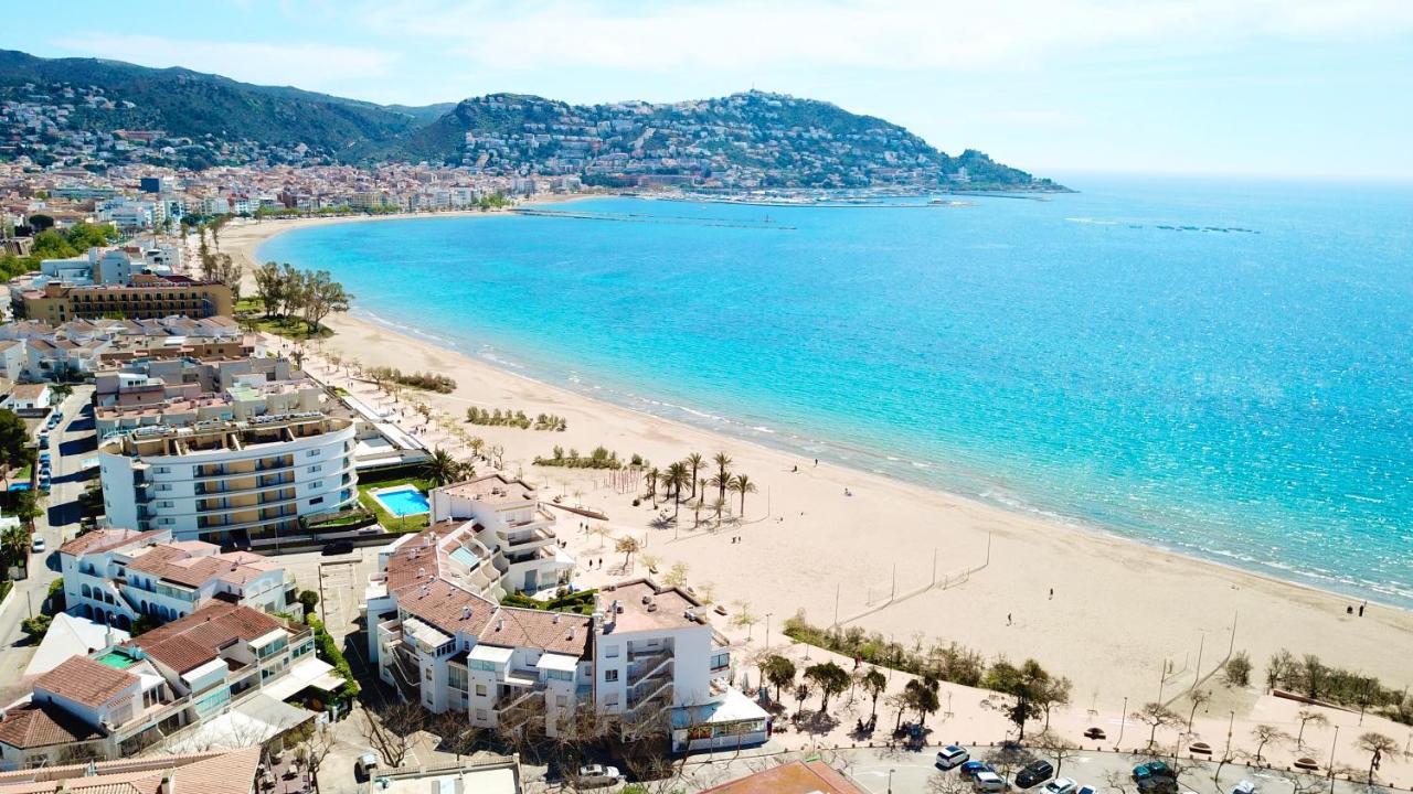 Roses Beach Экстерьер фото