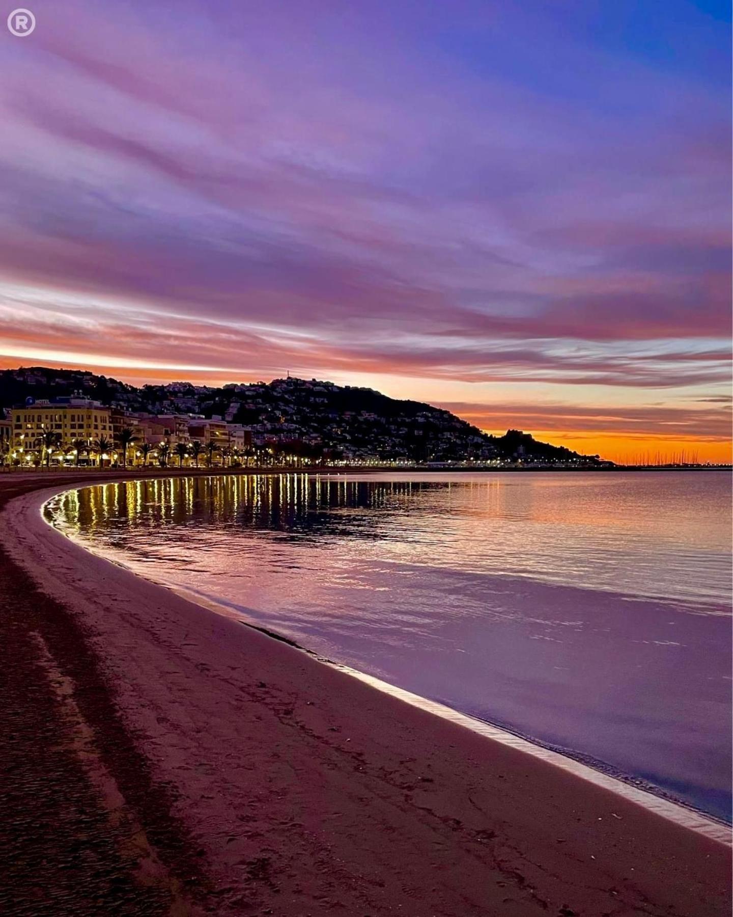 Roses Beach Экстерьер фото